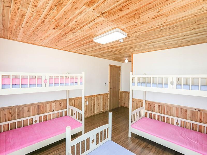 Отель Be Road House Чеджудо Экстерьер фото
